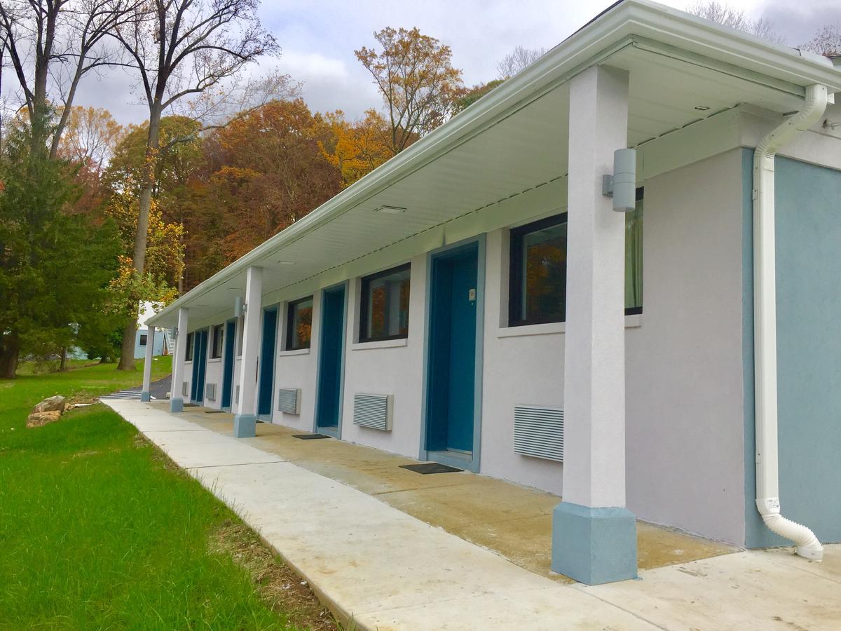 Hillside Motel Glen Mills Экстерьер фото