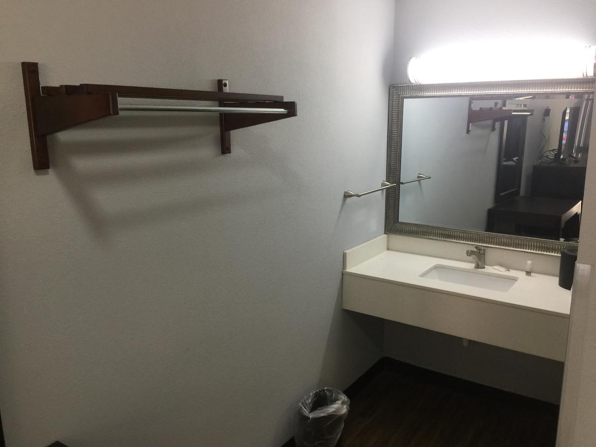 Hillside Motel Glen Mills Экстерьер фото